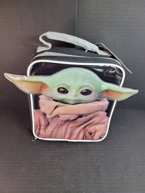 Disney The Mandalorian Baby Yoda Insulated Lunch Bag